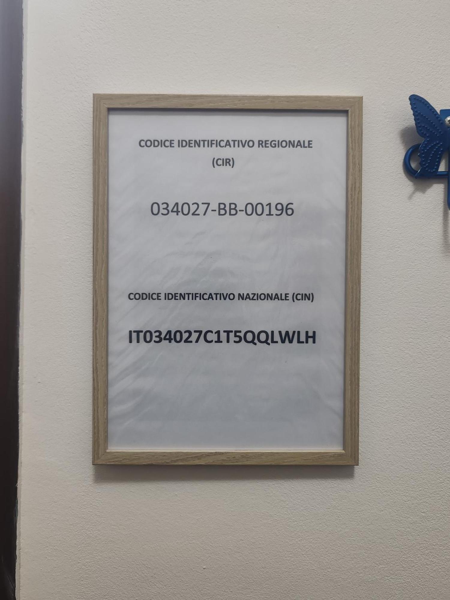 Stanza Maggiore Parma Buitenkant foto
